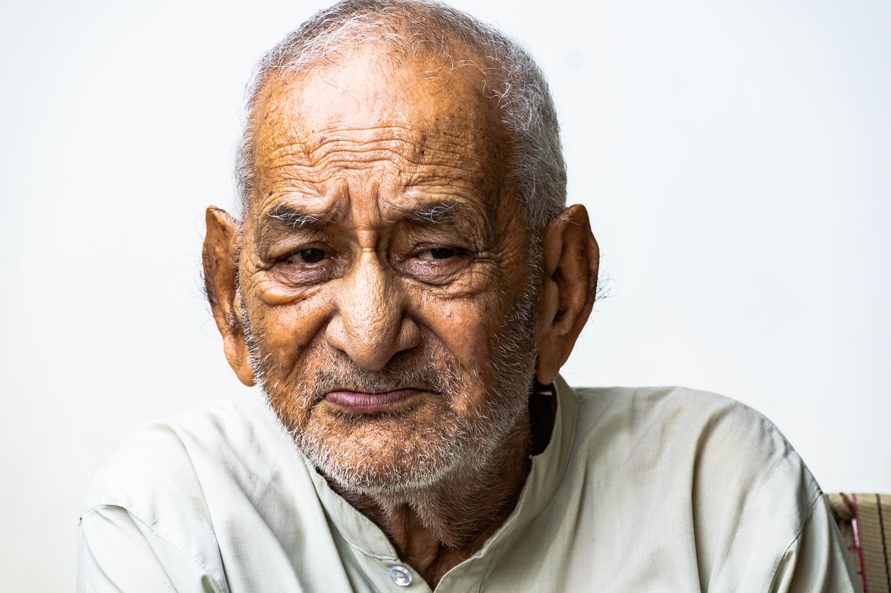 Portrait, old man, elderly — Atomic Wallet: The Essential App for Crypto Control