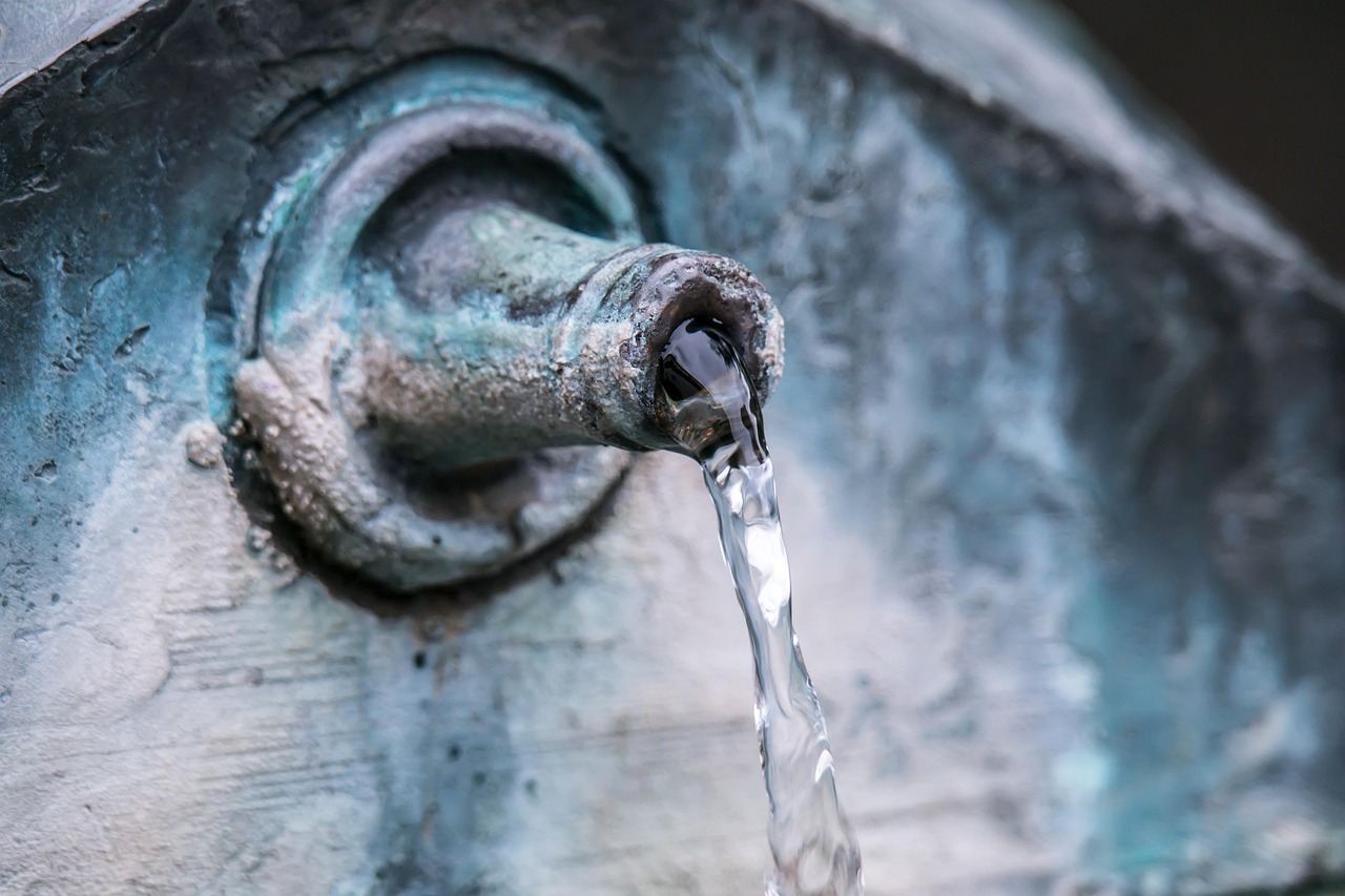 Fountain, water jet, nature — Experience the Future of Crypto with Ledger Live