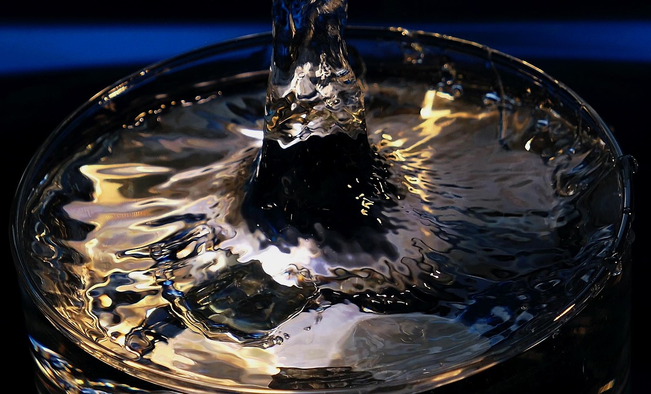 Water, fontaine, fresh — How Bscscan Empowers Traders with Key Blockchain Insights