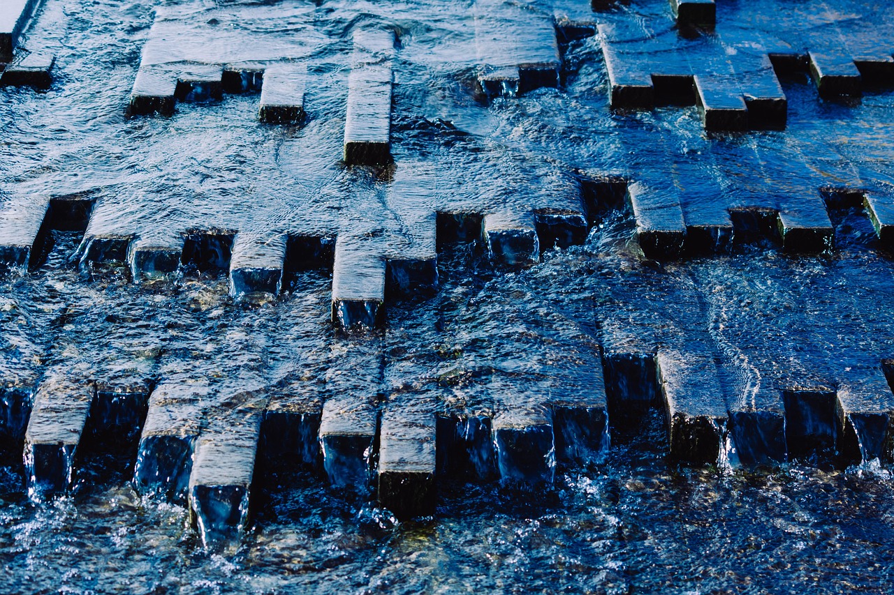 Cascades, water, nature — Maximize Your Crypto Efficiency with Raydium Swap