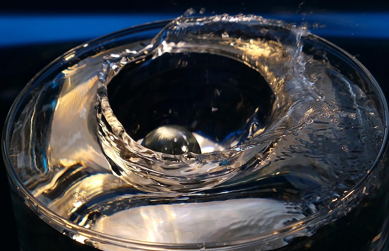 Water, fontaine, ball — Maximize Your Crypto Experience with Raydium Today